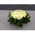 Корзина белых цветов диаметром 20 см  (до 25 роз)